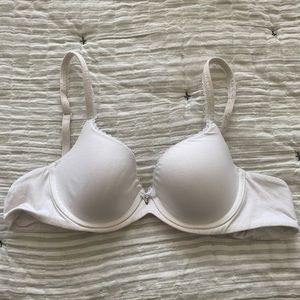 Victoria’s Secret Bra White 34B